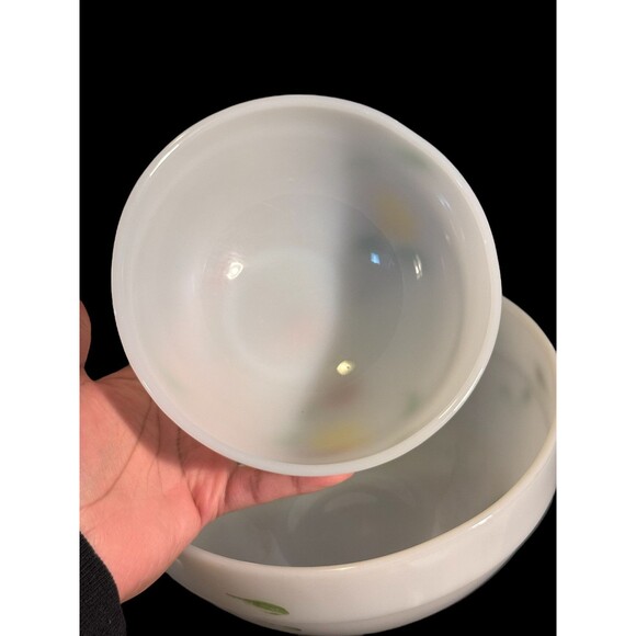 Vintage Fire King White Milk Glass Yellow Painted Green Yellow Set Of 2 Bowls - Picture 5 of 9